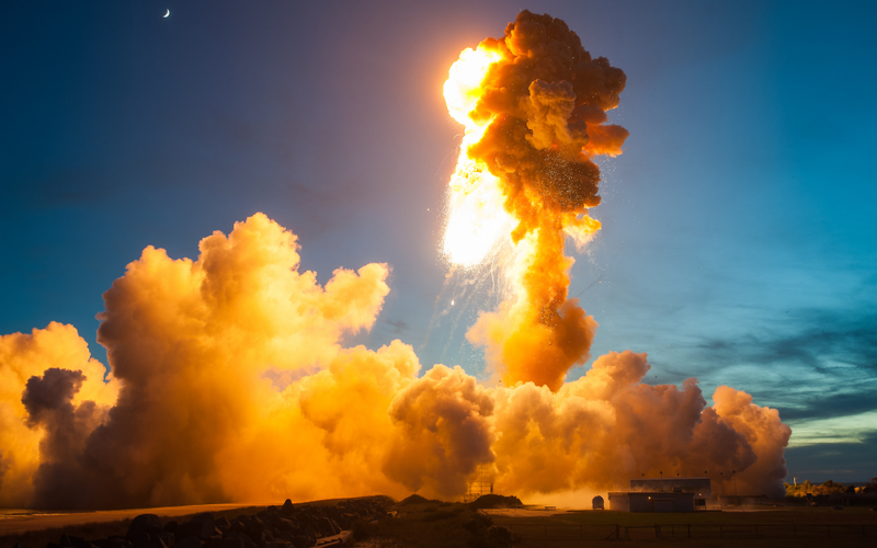 Illustration for article titled NASA Releases Harrowing New Photos of Last Year’s Antares Rocket Explosion